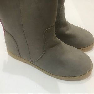 Kids - girl boots - Size 2